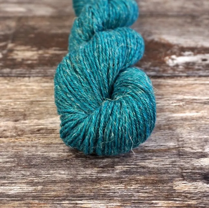 Stolen Stitches Nua Sport